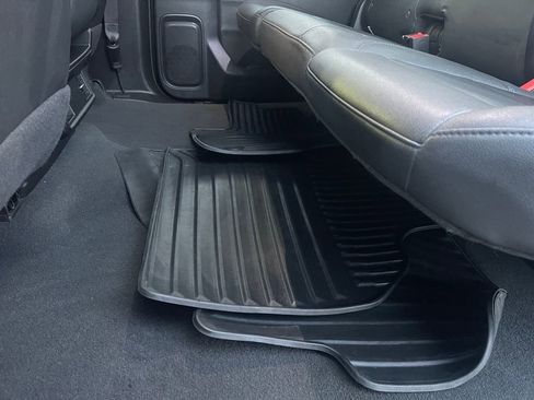 Used 2023 Chevrolet Silverado 1500 W/T w/ WT Value Package image 14