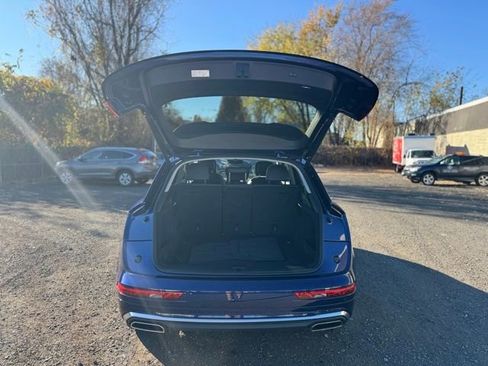 Certified 2025 Audi Q5 2.0T Premium Plus image 23
