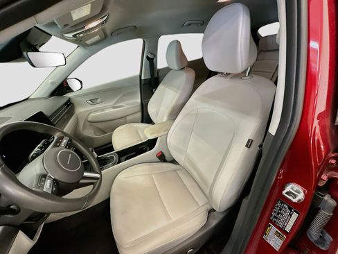 Used 2025 Hyundai Kona SEL AWD/4WD image 13