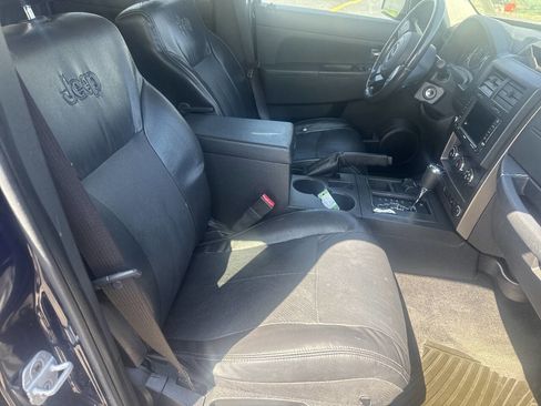 Used 2012 Jeep Liberty Sport image 4