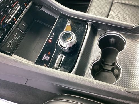 Used 2024 Jeep Grand Cherokee L Limited w/ Luxury Tech Group II image 38