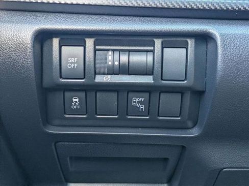 Used 2019 Subaru Crosstrek 2.0i Premium AWD/4WD image 11