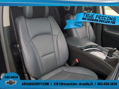 Used 2021 Buick Enclave Essence FWD image 18