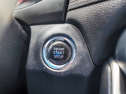 Used 2019 Toyota RAV4 XLE Premium FWD image 17