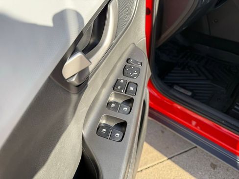 Used 2019 Hyundai Kona Limited image 14