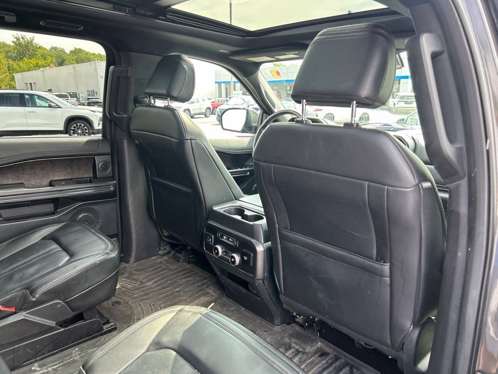 Used 2021 Ford Expedition Limited AWD/4WD image 39