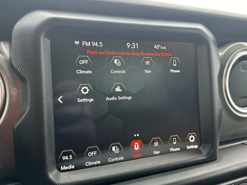 Used 2023 Jeep Wrangler Unlimited Sahara AWD/4WD image 36