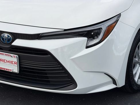 Certified 2025 Toyota Corolla LE w/ LE Premium Package FWD image 10