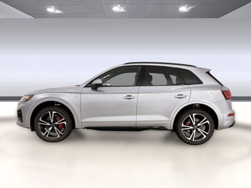 Used 2025 Audi Q5 2.0T Premium Plus w/ Premium Plus Package image 2