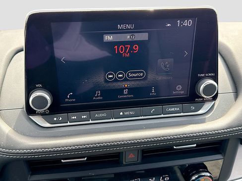 Used 2023 Nissan Rogue SV FWD image 28
