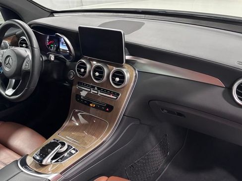 Used 2017 Mercedes-Benz GLC 300 4MATIC image 17