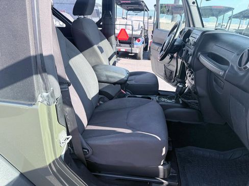 Used 2015 Jeep Wrangler Sport image 12