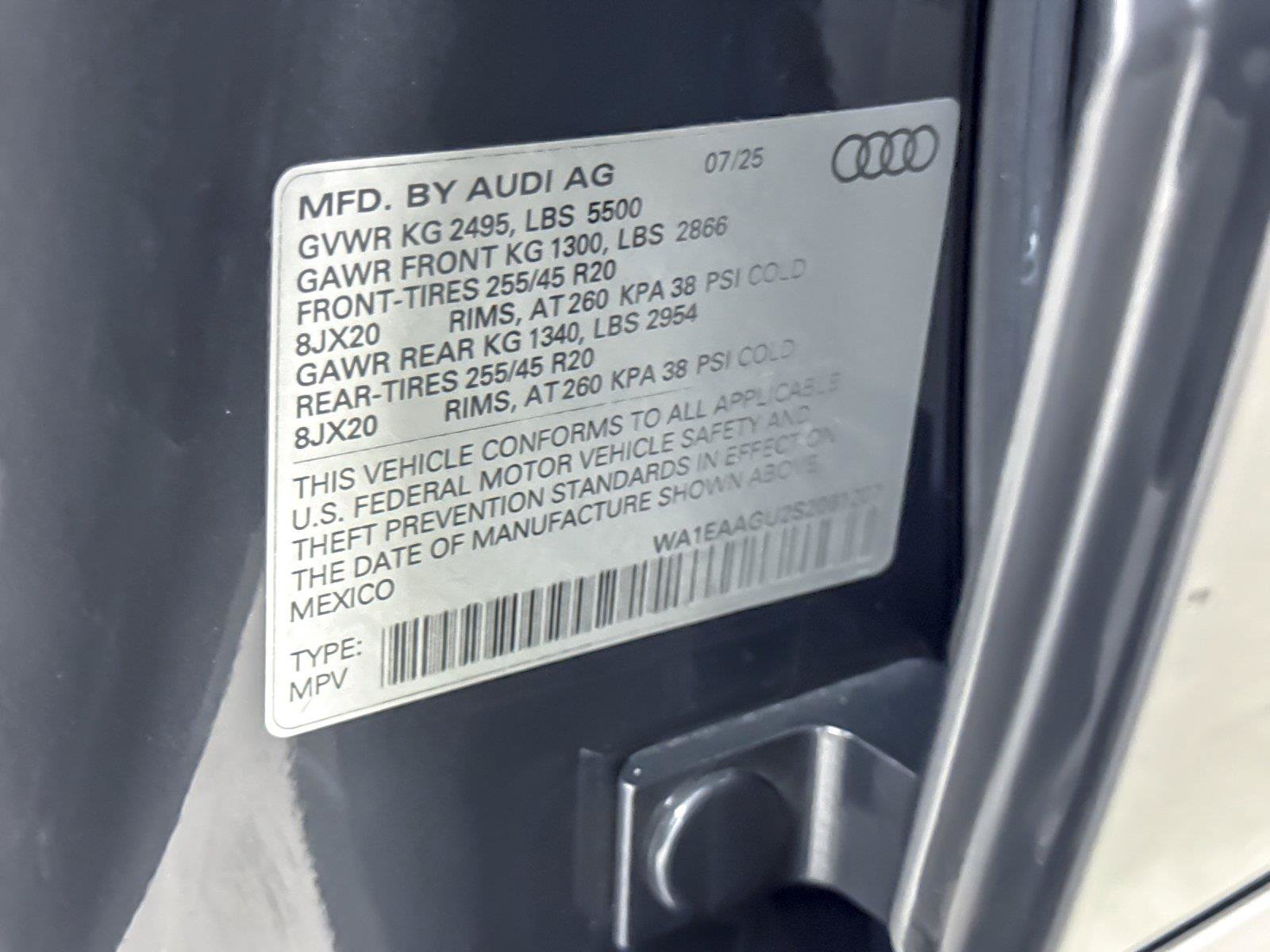 Used 2025 Audi Q5 Premium Plus w/ Premium Plus AWD/4WD image 29