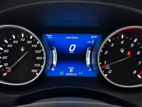 Used 2019 Maserati Levante S AWD/4WD image 30