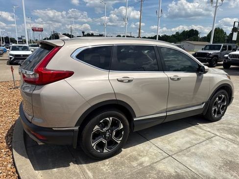 Used 2019 Honda CR-V Touring image 5