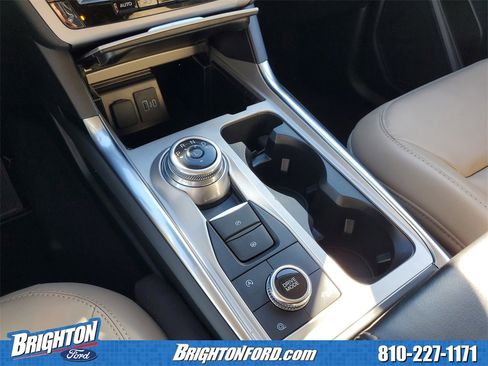 Used 2023 Ford Explorer XLT w/ Equipment Group 202A image 27