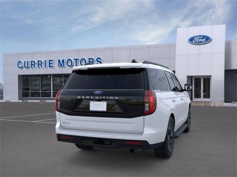 New 2026 Ford Expedition Active image 8