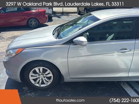 Used 2012 Hyundai Sonata GLS image 15