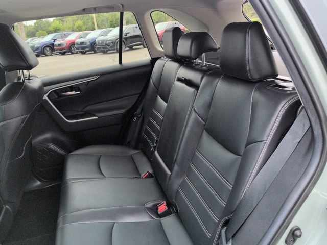 Used 2021 Toyota RAV4 XLE Premium AWD/4WD image 15