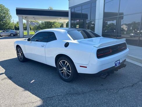 Used 2019 Dodge Challenger SXT AWD/4WD image 6