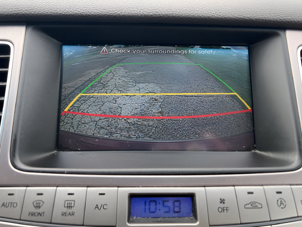 Used 2013 Hyundai Genesis 3.8 w/ Premium Pkg RWD image 31