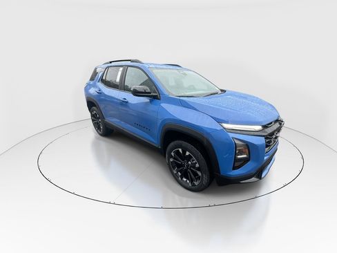 New 2026 Chevrolet Equinox RS FWD image 2