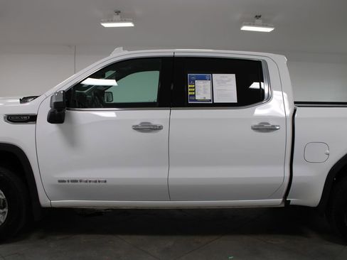 Used 2025 GMC Sierra 1500 SLT AWD/4WD image 6