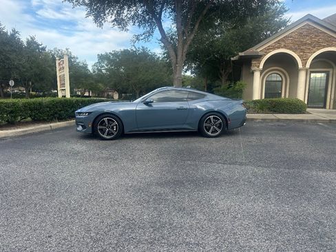 Used 2024 Ford Mustang Premium image 12