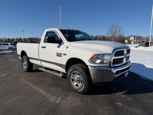 Used 2017 RAM 3500 Tradesman w/ Chrome Appearance Group image 3