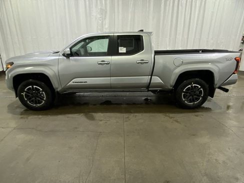 New 2026 Toyota Tacoma TRD Sport image 6