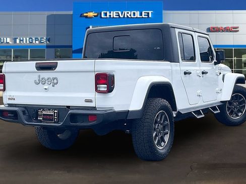 Used 2023 Jeep Gladiator Overland AWD/4WD image 6