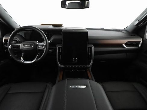 Certified 2025 GMC Yukon Denali image 5