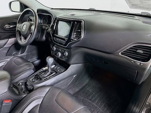 Used 2019 Jeep Cherokee Limited w/ Trailer Tow Group image 26