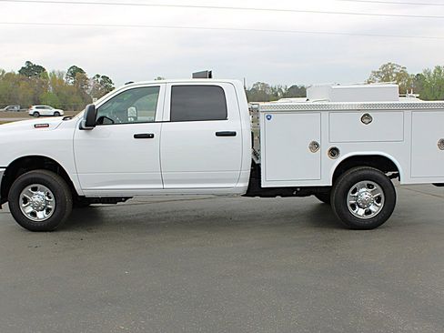 Used 2026 RAM 3500 Tradesman w/ Chrome Appearance Group A AWD/4WD image 6