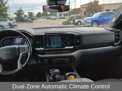 Used 2023 Chevrolet Silverado 1500 RST image 4