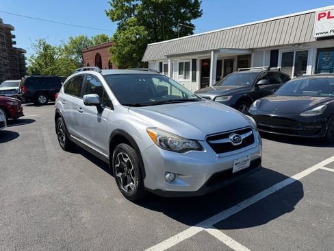 Used 2014 Subaru Crosstrek 2.0i Limited w/ Popular Package #1 AWD/4WD image 2
