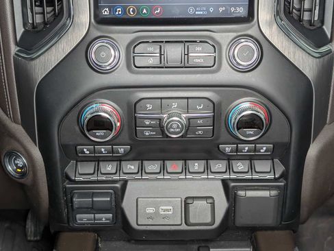 Certified 2021 GMC Sierra 2500 Denali w/ Denali Ultimate Package image 20