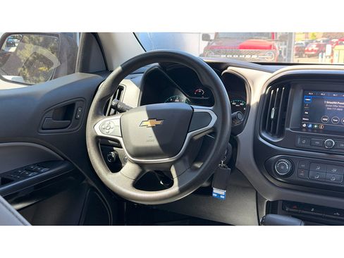 Used 2021 Chevrolet Colorado W/T w/ WT Convenience Package AWD/4WD image 16