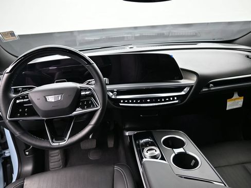 Certified 2024 Cadillac Lyriq Luxury AWD/4WD image 13
