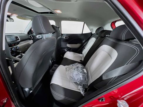 Certified 2026 Hyundai Venue SEL FWD image 25