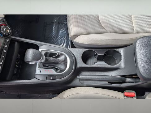 Used 2019 Kia Forte LXS image 22