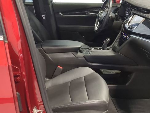Used 2024 Cadillac XT6 Premium Luxury w/ Technology Package AWD/4WD image 28