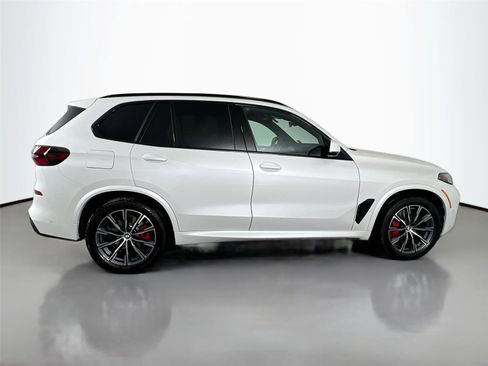Used 2025 BMW X5 xDrive40i w/ M Sport Package image 7