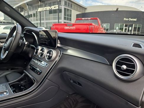 Used 2022 Mercedes-Benz GLC 300 4MATIC image 21