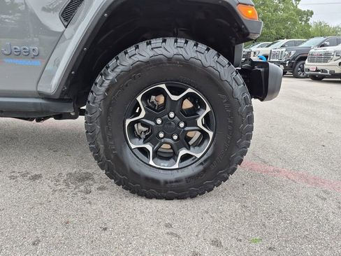 Used 2021 Jeep Wrangler Unlimited Rubicon 4xe w/ Safety Group AWD/4WD image 14