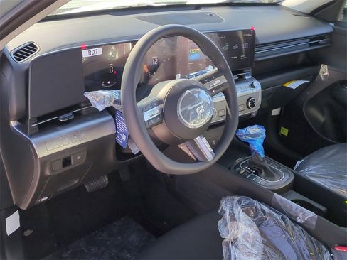 New 2026 Hyundai Kona SE image 12