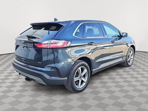 Used 2022 Ford Edge SEL w/ Convenience Package image 5