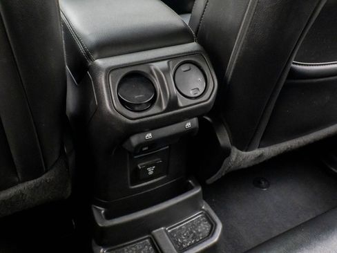 Used 2022 Jeep Wrangler Unlimited Sahara w/ Cold Weather Group image 19