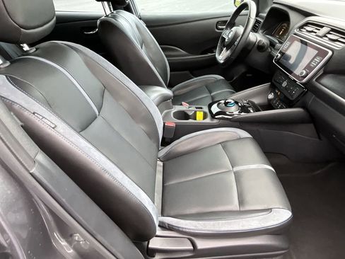 Certified 2022 Nissan Leaf SL Plus image 17