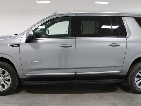 Used 2024 GMC Yukon XL Denali image 6